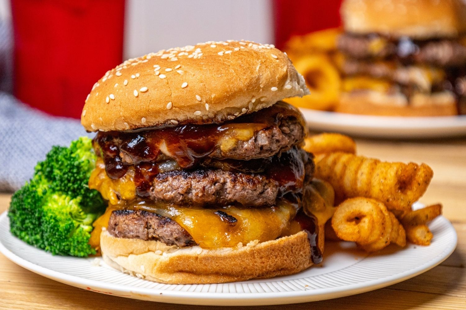 bbq-bison-smash-burgers-featured bbq-bison-smash-burgers-featured